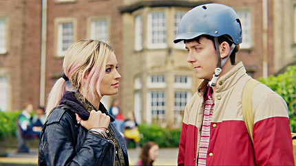 Если мужчине нравится женщина, но он ничего не предпринимает: почему так происходит