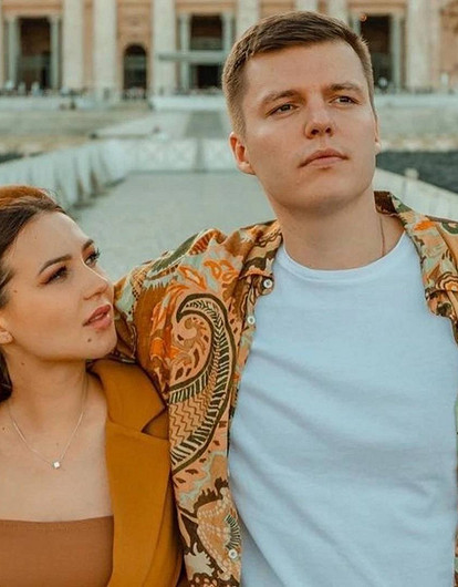 Партнера блогеров Лерчек и Артема Чекалиных приговорили к 2,5 годам колонии за незаконный вывод денег