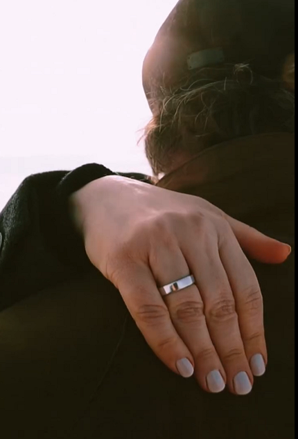 Певица Ёлка тайно вышла замуж