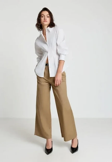 Какую белую рубашку купить: что изменилось в крое и почему старая уже неактуальна