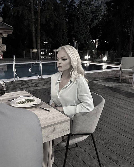 Лариса Долина уже второй раз попросила отсрочку с выселением из квартиры в Хамовниках