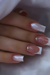 @adel_nails_grushevka