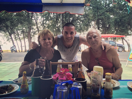 Гуф с родителями