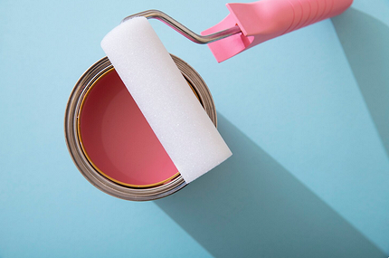 Как правильно красить валиком стены и потолок: пошаговая инструкция