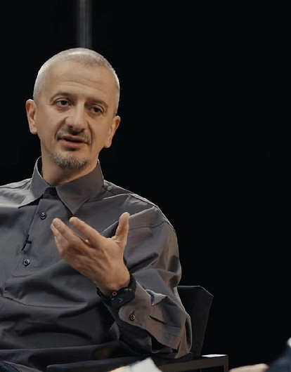 Константин Богомолов попросил снять его с должности и.о. ректора Школы-студии МХАТ