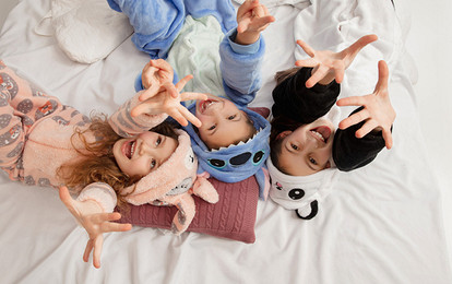 Сценарий пижамной вечеринки: как устроить домашний праздник для детей