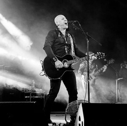 От автомойщика до известного певца: извилистый путь Дениса Майданова к славе