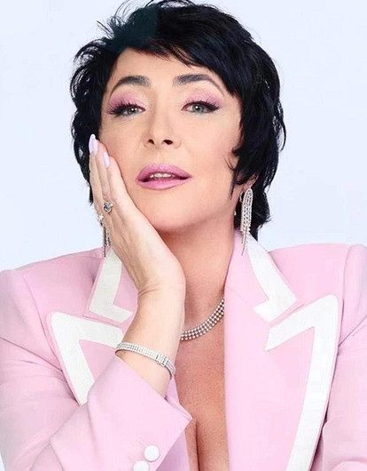 Первое время чувствовала себя лучше, но постепенно стало хуже: Лолиту госпитализировали во время отпуска