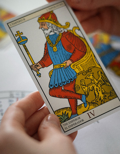 Внешность человека по Таро: советы, которые помогут составить портрет по картам