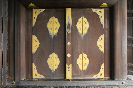 Как обновить старый шкаф: 16 способов реставрации с пошаговой инструкцией