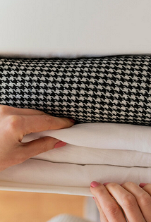 Корзина для белья: советы по выбору и идеи размещения