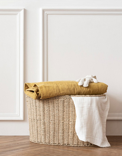 Корзина для белья: советы по выбору и идеи размещения