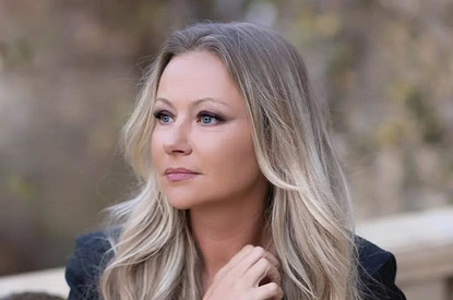 Одно лицо со знаменитым дедушкой: Мария Миронова показала 6-тилетнего сына