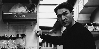 Комику Нурлану Сабурову запретили въезд в Россию на 50 лет