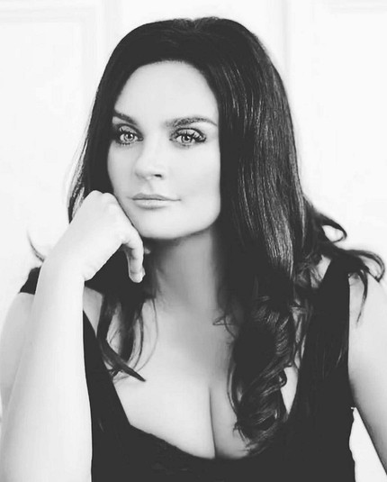 Елена Ваенга: биография, личная жизнь, карьера и феномен певицы