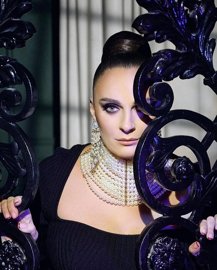 Елена Ваенга: биография, личная жизнь, карьера и феномен певицы