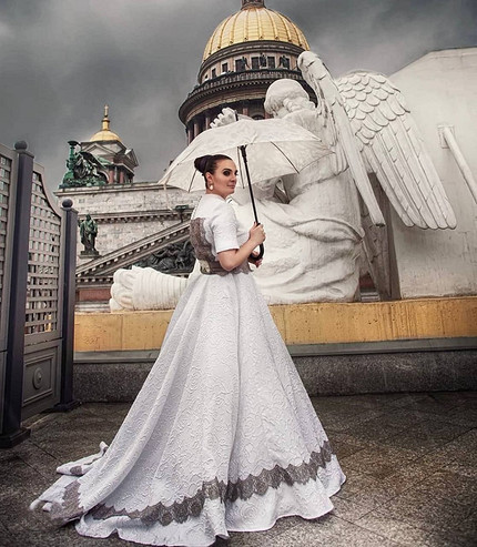 Елена Ваенга: биография, личная жизнь, карьера и феномен певицы