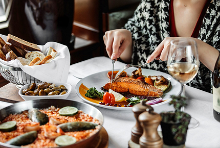 Правила этикета в ресторане, которые должен знать каждый