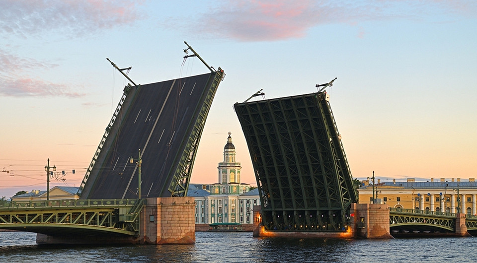 Какие мосты разводят в Питере: 9 лучших мест и график для наблюдения