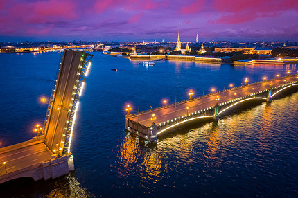 Какие мосты разводят в Питере: 9 лучших мест и график для наблюдения