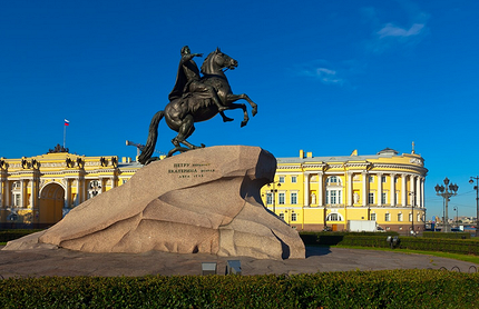 Какие мосты разводят в Питере: 9 лучших мест и график для наблюдения