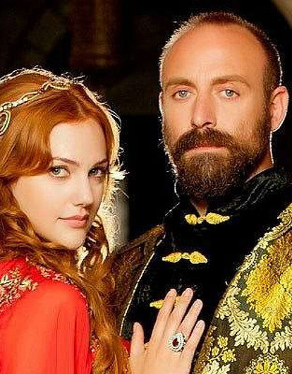 Звезды Великолепного века Мерьем Узерли и Халит Эргенч снова сыграют вместе