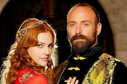 Звезды Великолепного века Мерьем Узерли и Халит Эргенч снова сыграют вместе