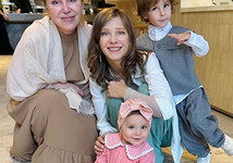 Самое милое, что мы видели: Лиза Арзамасова растрогала подписчиков и звезд снимками детей от Ильи Авербуха