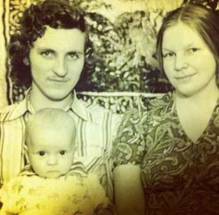 Сергей Жарков с родителями в детстве