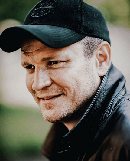 Сергей Жарков: биография и личная жизнь главного «опера» российского кино