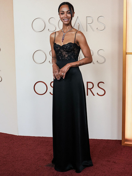 Перья, блестки и высокое искусство: 10 самых обсуждаемых нарядов «Оскара-2026»