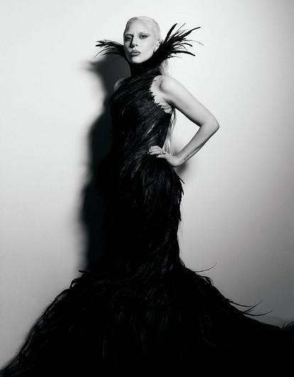 Леди Гаге — 40: главные хиты и самые яркие сценические образы