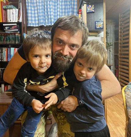 Александр Ильин-младший с сыновьями