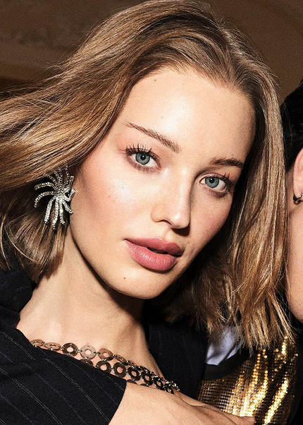 Слишком идеальные брови — устаревший тренд: что сейчас вместо них