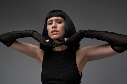 Ассоциация человека с цветом: расшифровка главных оттенков и как это влияет на его восприятие