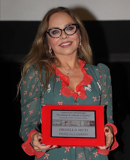 Неувядающая Орнелла Мути: как выглядит и чем занимается главная итальянская соблазнительница 80-х