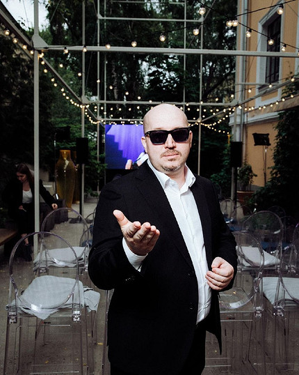 Мать попрекала меня куском хлеба: Сергей Бурунов рассказал о непростых отношениях с родителями