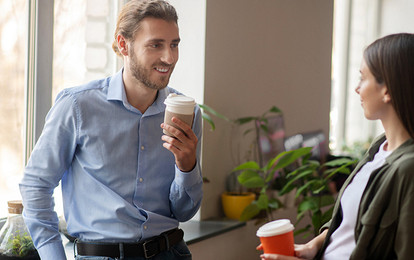 Флирт 30+: как познакомиться с мужчиной, чтобы не выглядеть наивной девочкой