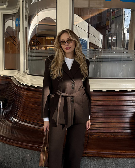 Ни одного акцента: как собрать стильный образ без яркой доминанты