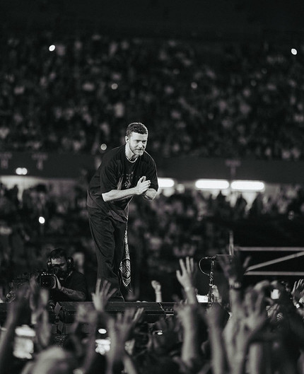 Харизма, обаяние и голос: 10 самых ярких артистов мирового шоу-бизнеса по мнению Lisa.ru