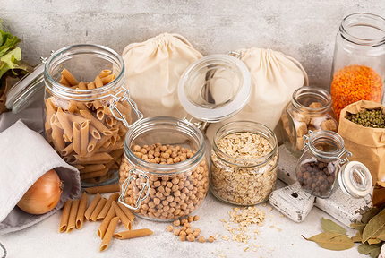 Жуки в муке и крупе: почему заводятся и как от них избавиться