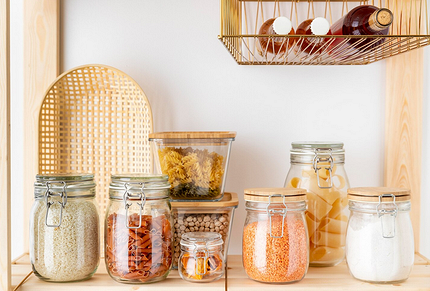 Жуки в муке и крупе: почему заводятся и как от них избавиться