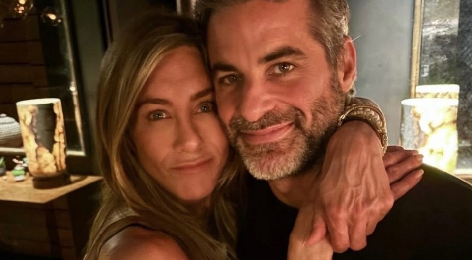 Ищет место для свадьбы: Дженнифер Энистон выходит замуж