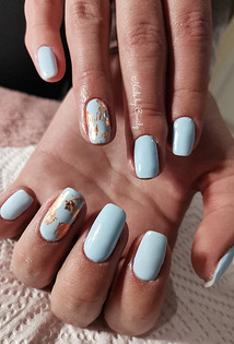 @novelle_nails_by_emily