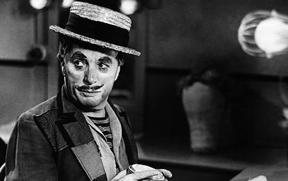 Ко дню рождения великого Чарли Чаплина — вспоминаем историю жизни гения черно-белого кино