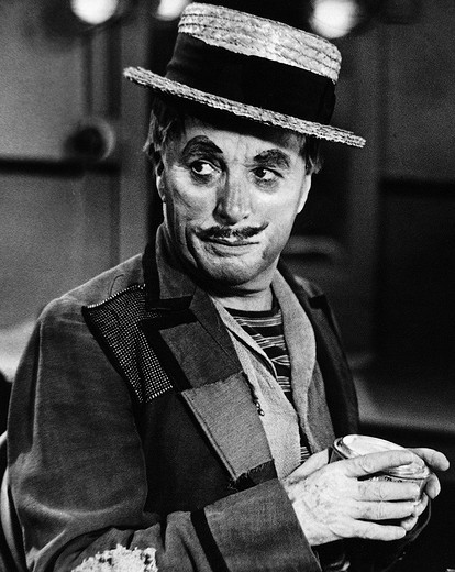 Ко дню рождения великого Чарли Чаплина — вспоминаем историю жизни гения черно-белого кино