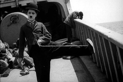 Ко дню рождения великого Чарли Чаплина — вспоминаем историю жизни гения черно-белого кино