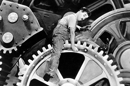 Ко дню рождения великого Чарли Чаплина — вспоминаем историю жизни гения черно-белого кино