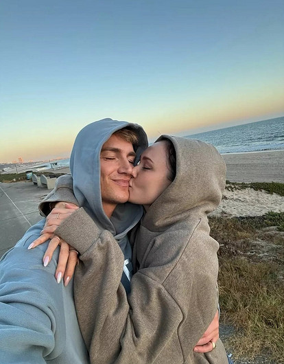 Год вместе с тобой: Аида Гарифуллина и Алексей Воробьев отметили первую годовщину свадьбы