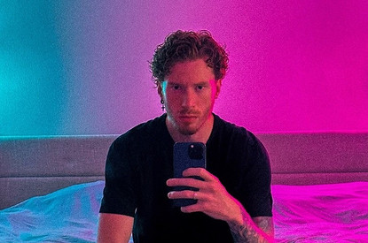 Вылитая бывшая жена: Никита Пресняков появился на публике с новой девушкой